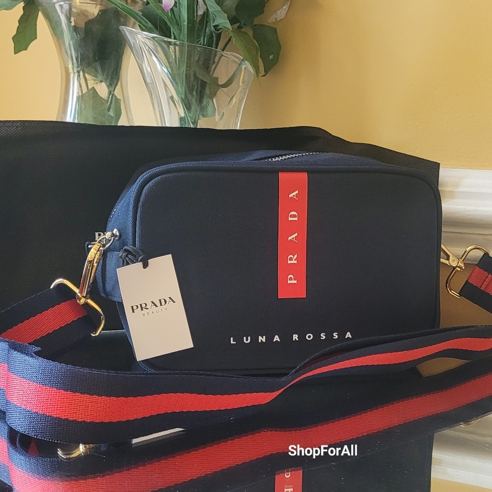 Prada Luna Rossa Black & Red pouch Travel bag Toiletry Dopp Kit Shavin… - Picture 3 of 16